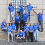 Die Mannem Alpinis mit ihrem T-Shirt für den Oxfam Trailwalker 2012.